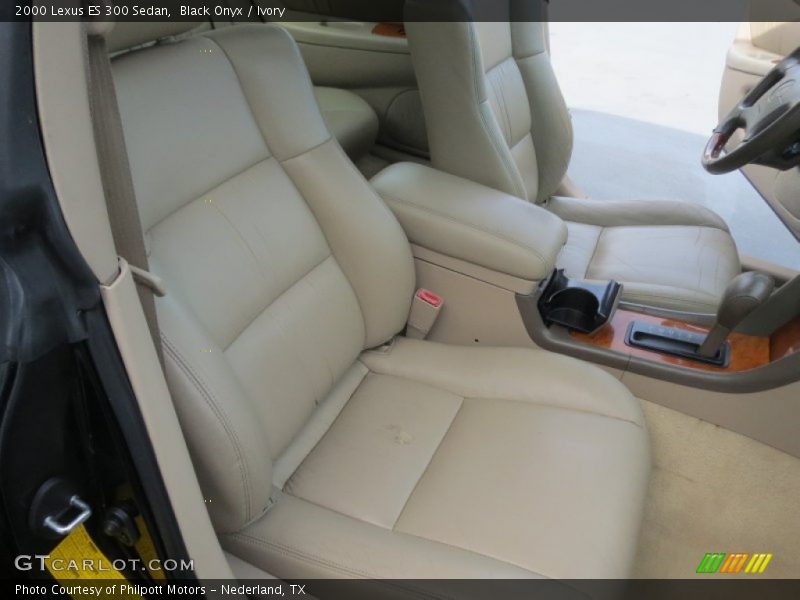 Black Onyx / Ivory 2000 Lexus ES 300 Sedan