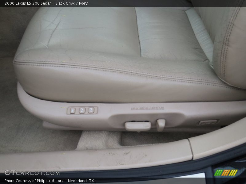 Black Onyx / Ivory 2000 Lexus ES 300 Sedan