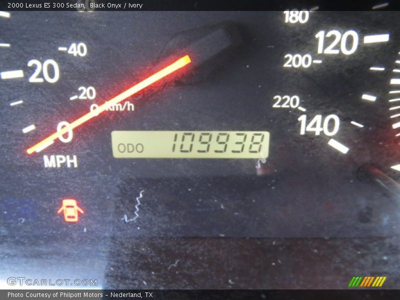 Black Onyx / Ivory 2000 Lexus ES 300 Sedan