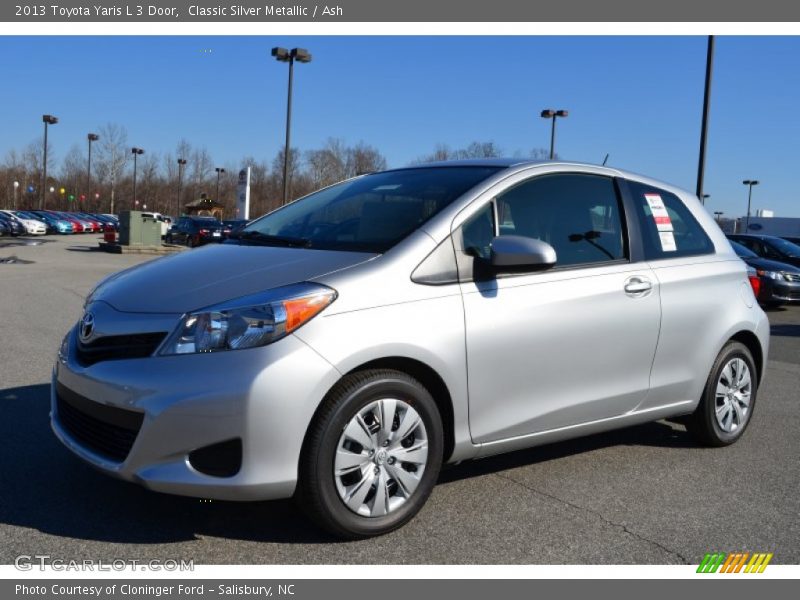 Classic Silver Metallic / Ash 2013 Toyota Yaris L 3 Door