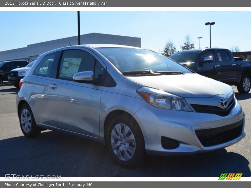 Classic Silver Metallic / Ash 2013 Toyota Yaris L 3 Door