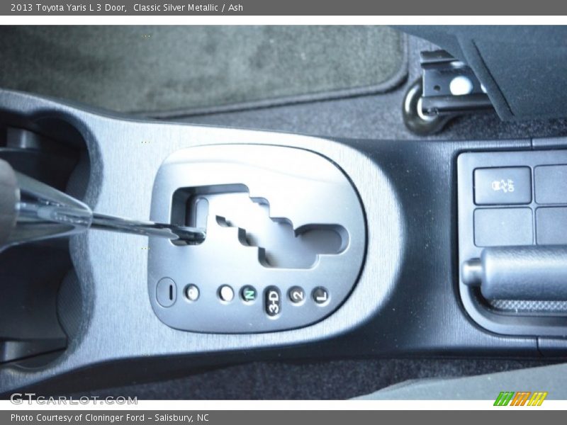 Classic Silver Metallic / Ash 2013 Toyota Yaris L 3 Door