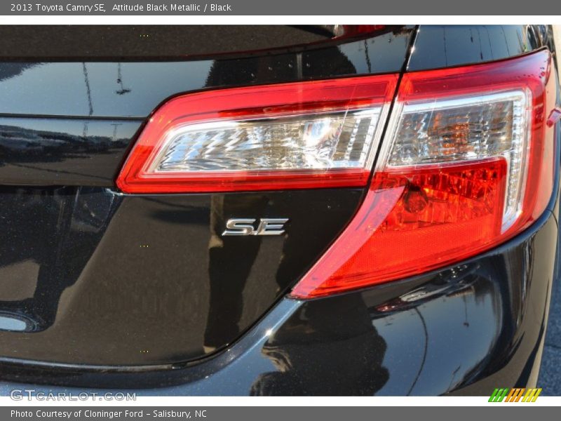 Attitude Black Metallic / Black 2013 Toyota Camry SE