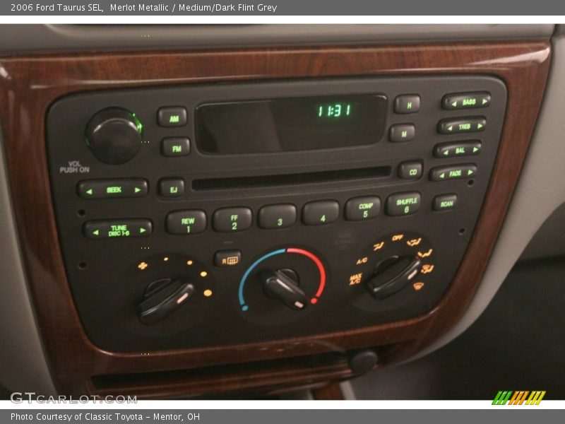 Merlot Metallic / Medium/Dark Flint Grey 2006 Ford Taurus SEL