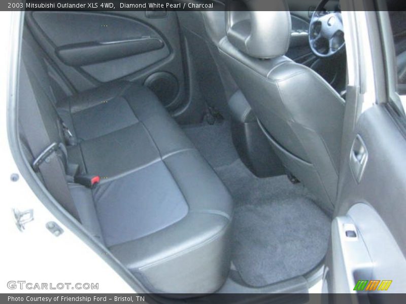 Diamond White Pearl / Charcoal 2003 Mitsubishi Outlander XLS 4WD