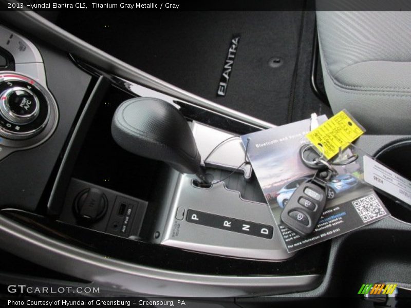 Titanium Gray Metallic / Gray 2013 Hyundai Elantra GLS