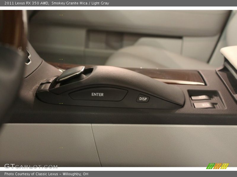 Controls of 2011 RX 350 AWD