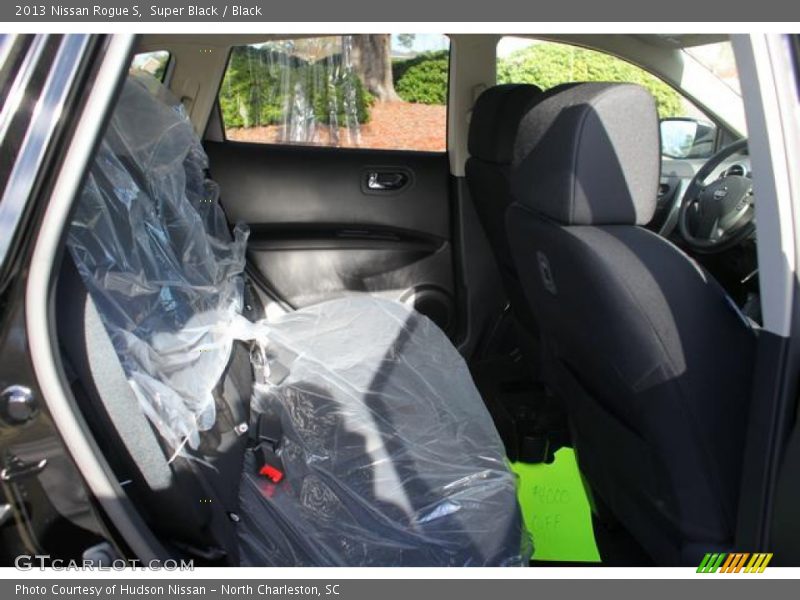 Super Black / Black 2013 Nissan Rogue S