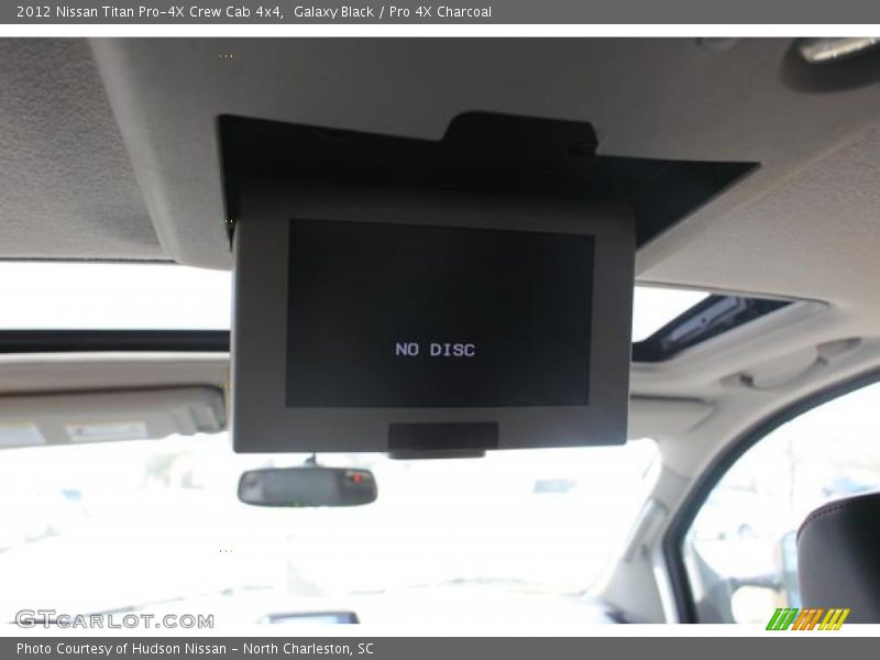 Entertainment System of 2012 Titan Pro-4X Crew Cab 4x4