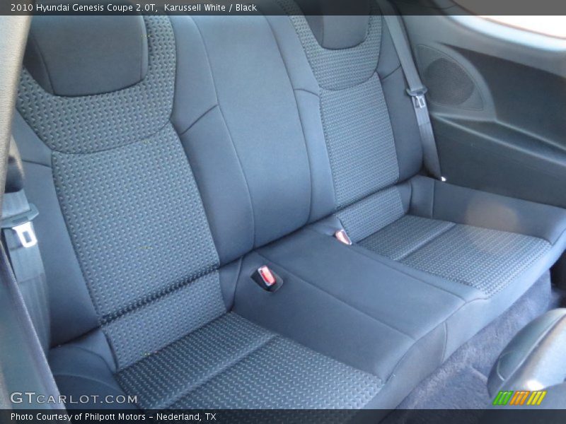 Karussell White / Black 2010 Hyundai Genesis Coupe 2.0T
