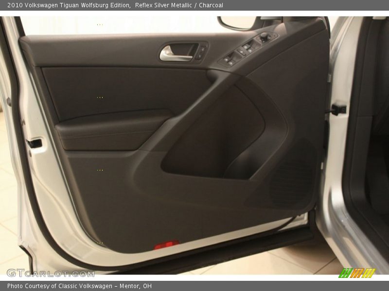 Reflex Silver Metallic / Charcoal 2010 Volkswagen Tiguan Wolfsburg Edition