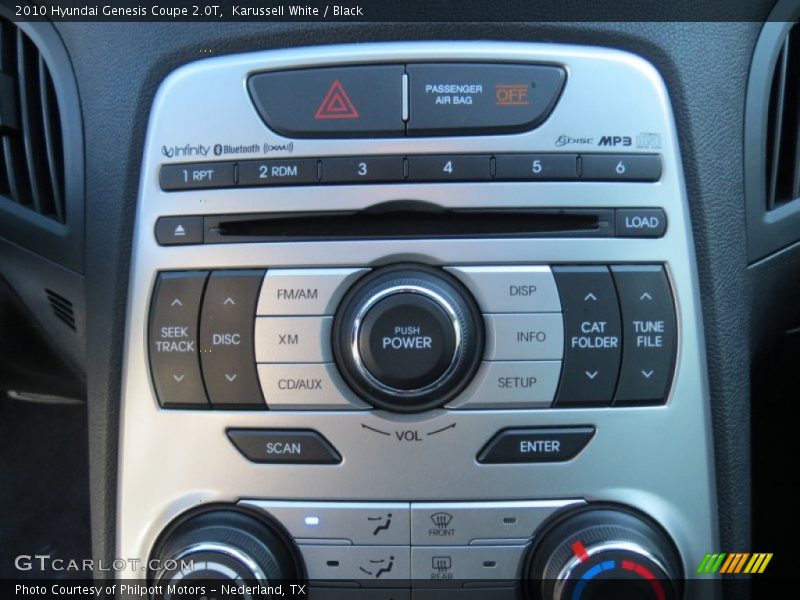 Karussell White / Black 2010 Hyundai Genesis Coupe 2.0T