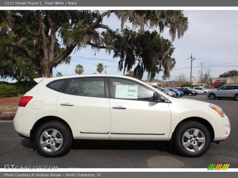 Pearl White / Black 2013 Nissan Rogue S