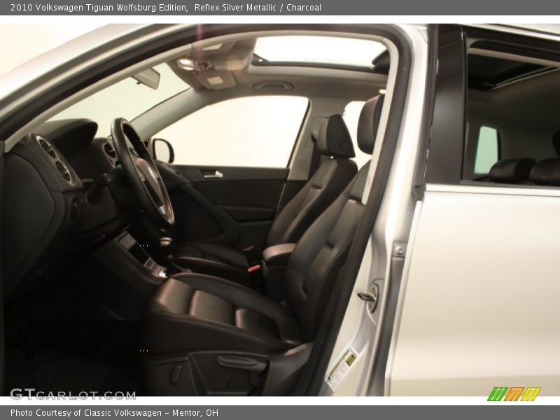 Reflex Silver Metallic / Charcoal 2010 Volkswagen Tiguan Wolfsburg Edition