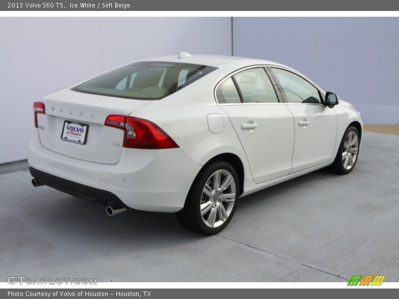 Ice White / Soft Beige 2013 Volvo S60 T5