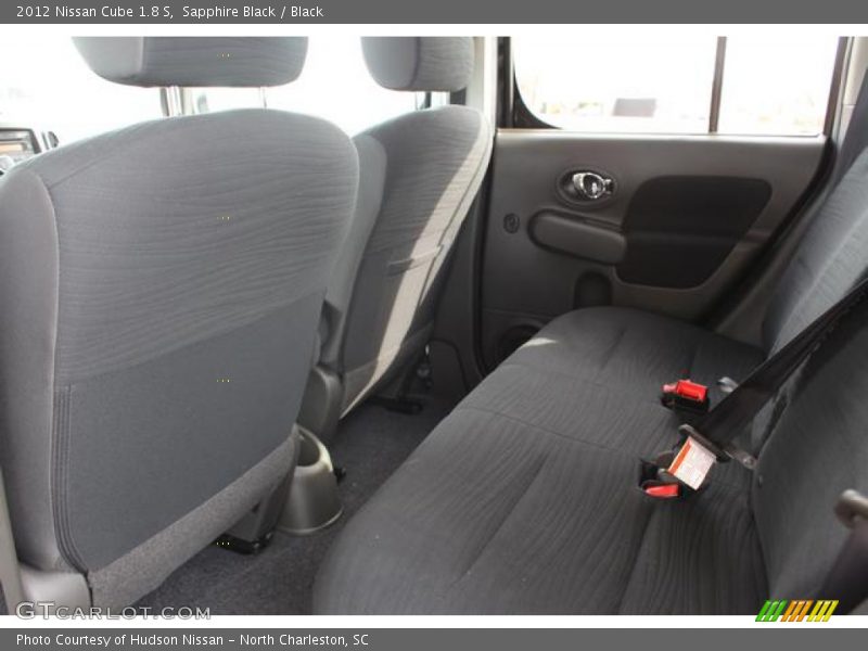 Rear Seat of 2012 Cube 1.8 S