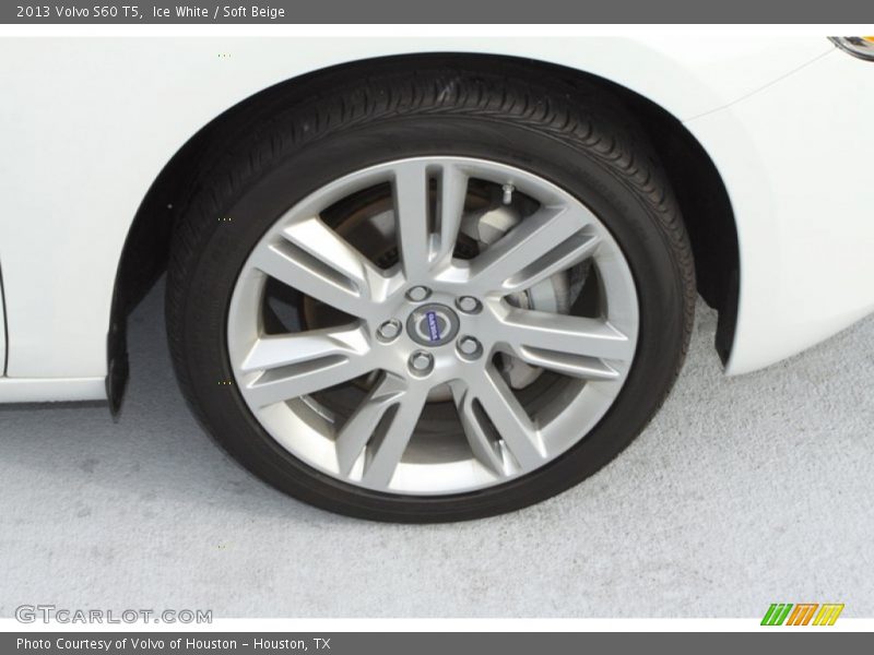 Ice White / Soft Beige 2013 Volvo S60 T5