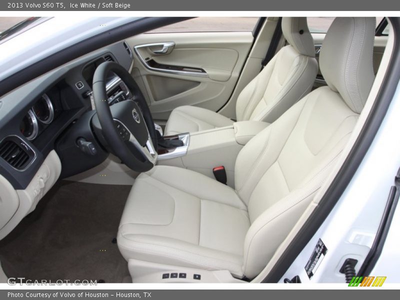 Ice White / Soft Beige 2013 Volvo S60 T5