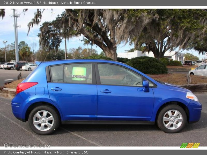  2012 Versa 1.8 S Hatchback Metallic Blue