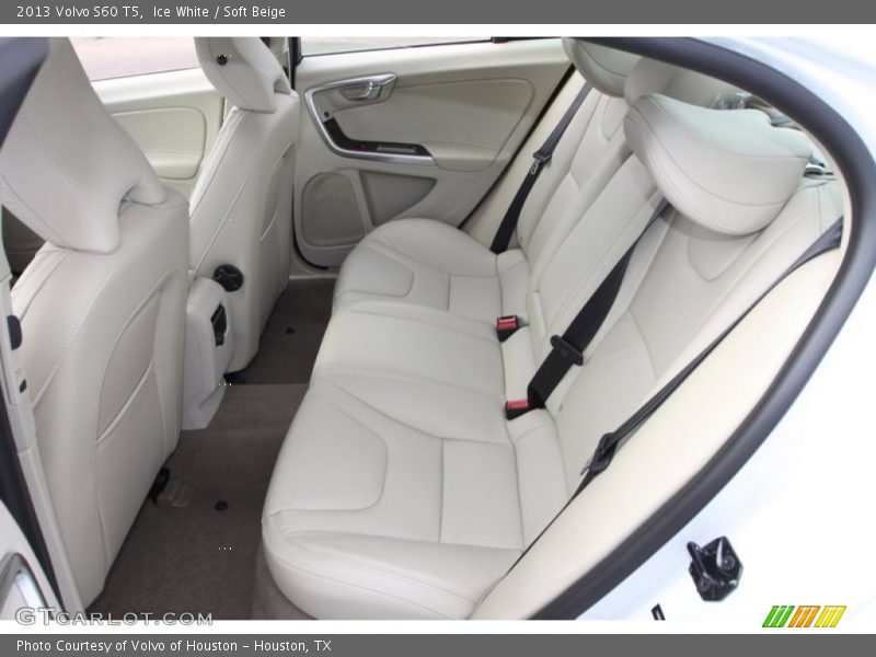 Ice White / Soft Beige 2013 Volvo S60 T5