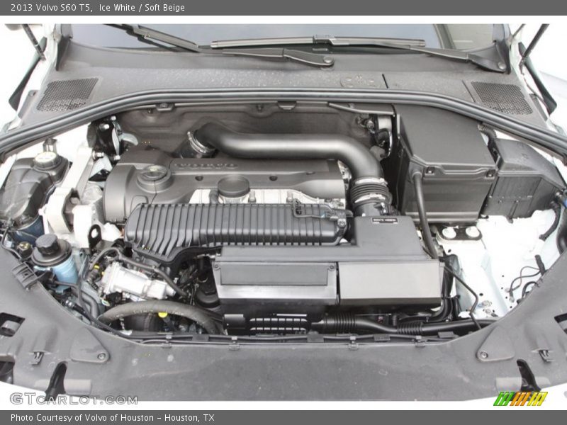 Ice White / Soft Beige 2013 Volvo S60 T5