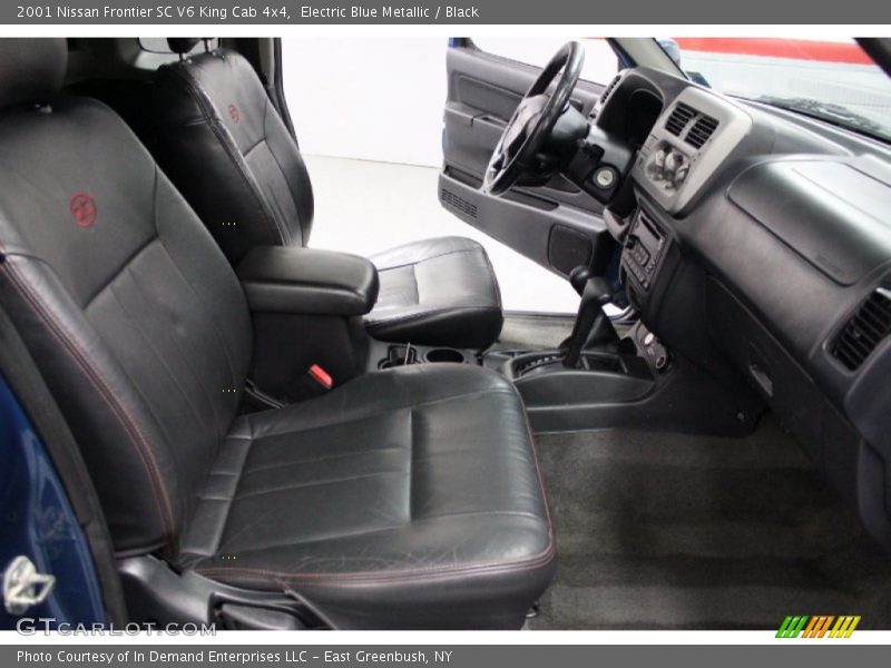 Electric Blue Metallic / Black 2001 Nissan Frontier SC V6 King Cab 4x4
