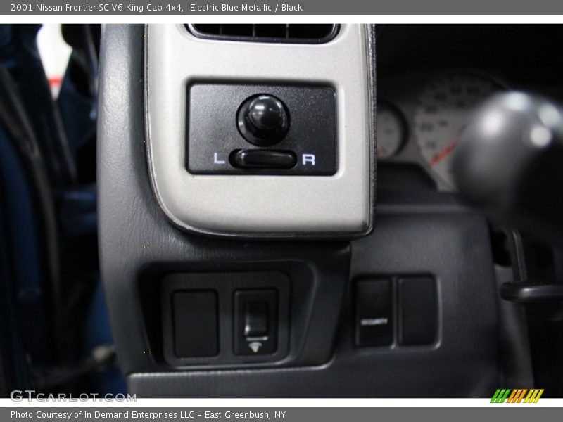 Electric Blue Metallic / Black 2001 Nissan Frontier SC V6 King Cab 4x4