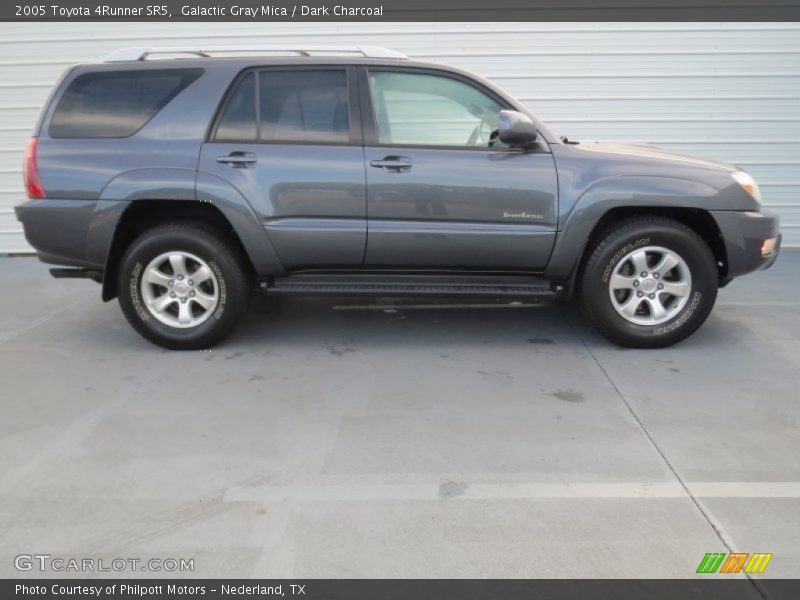 Galactic Gray Mica / Dark Charcoal 2005 Toyota 4Runner SR5