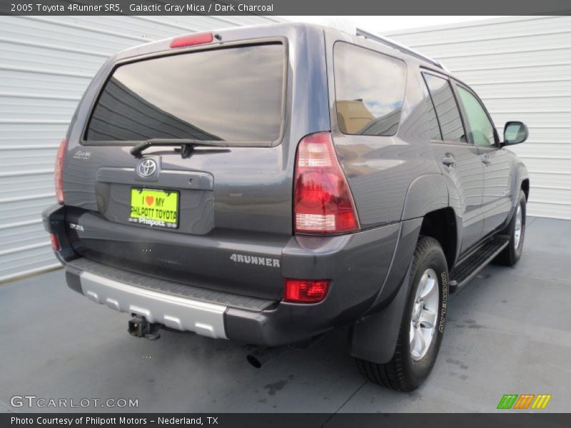 Galactic Gray Mica / Dark Charcoal 2005 Toyota 4Runner SR5