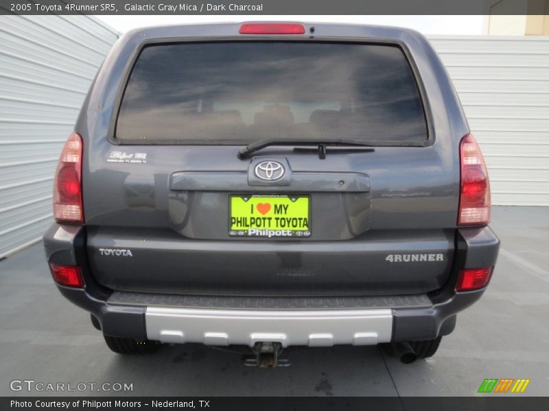 Galactic Gray Mica / Dark Charcoal 2005 Toyota 4Runner SR5