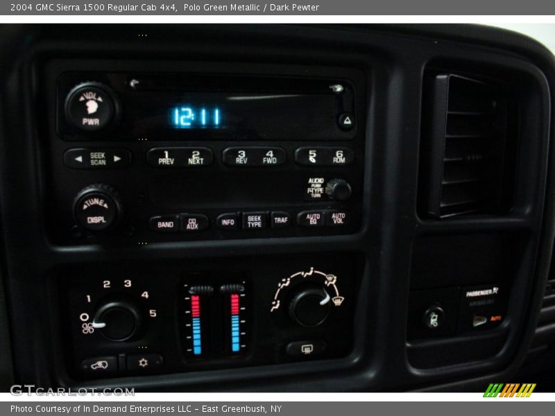 Polo Green Metallic / Dark Pewter 2004 GMC Sierra 1500 Regular Cab 4x4