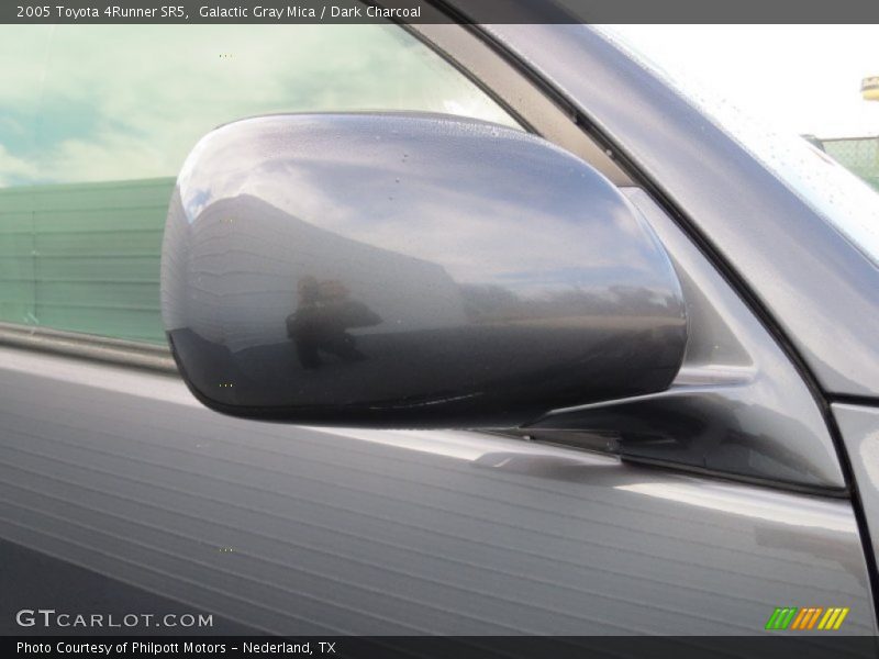 Galactic Gray Mica / Dark Charcoal 2005 Toyota 4Runner SR5