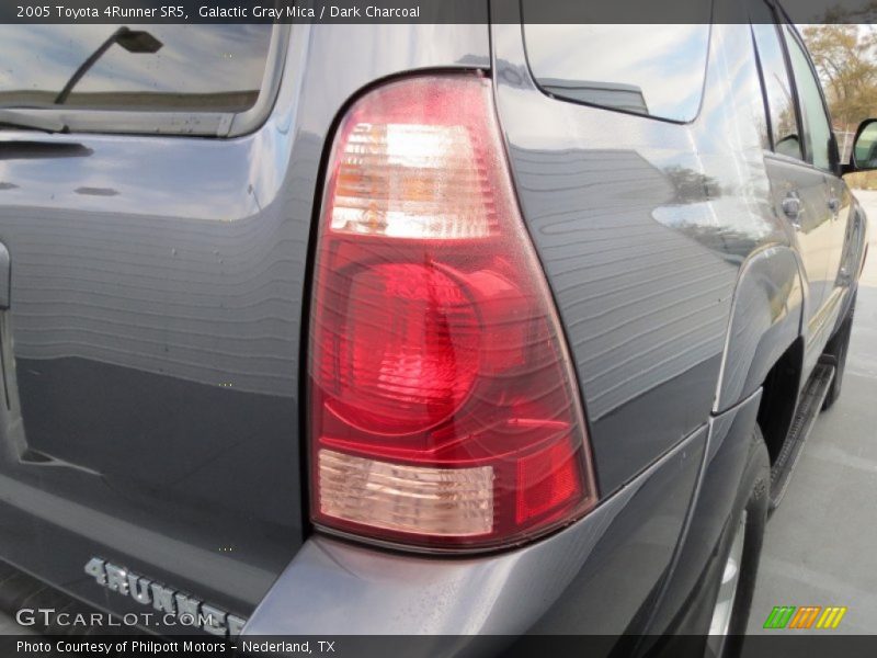 Galactic Gray Mica / Dark Charcoal 2005 Toyota 4Runner SR5
