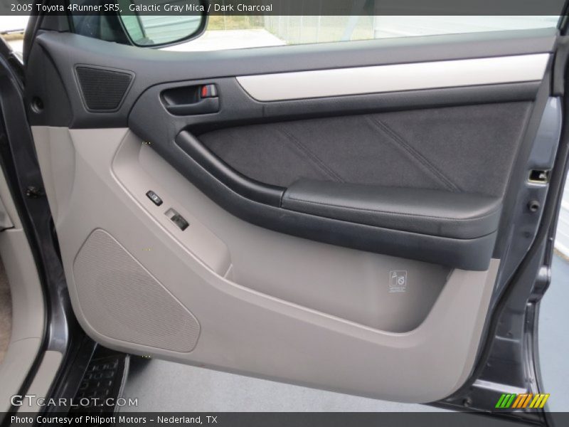 Galactic Gray Mica / Dark Charcoal 2005 Toyota 4Runner SR5