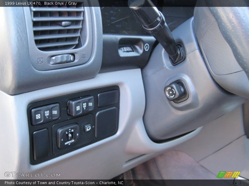 Black Onyx / Gray 1999 Lexus LX 470