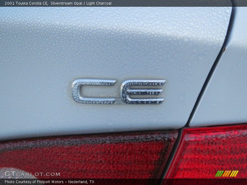 Silverstream Opal / Light Charcoal 2001 Toyota Corolla CE
