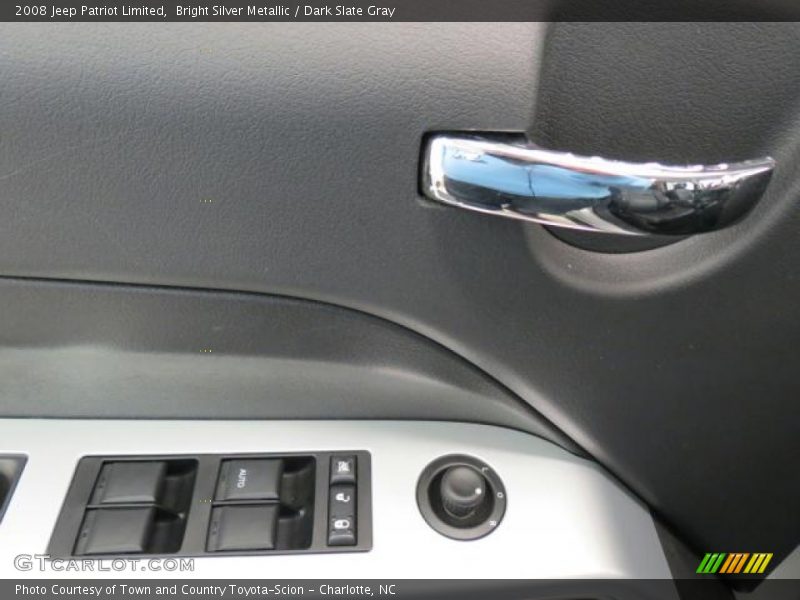 Bright Silver Metallic / Dark Slate Gray 2008 Jeep Patriot Limited
