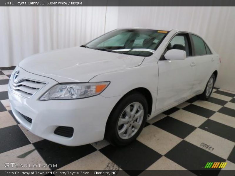 Super White / Bisque 2011 Toyota Camry LE
