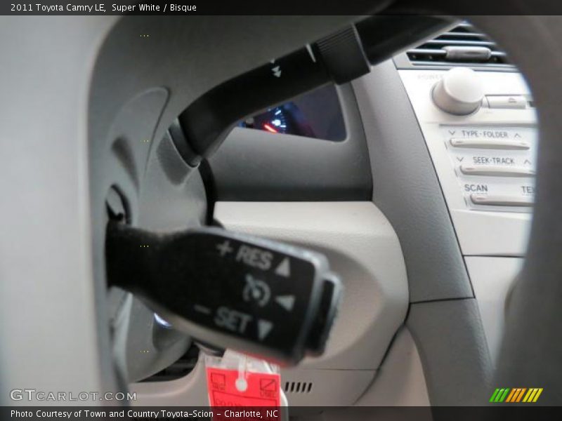 Super White / Bisque 2011 Toyota Camry LE