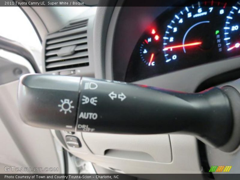Super White / Bisque 2011 Toyota Camry LE