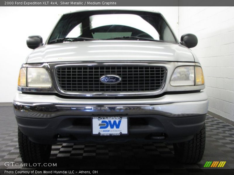 Silver Metallic / Medium Graphite 2000 Ford Expedition XLT 4x4