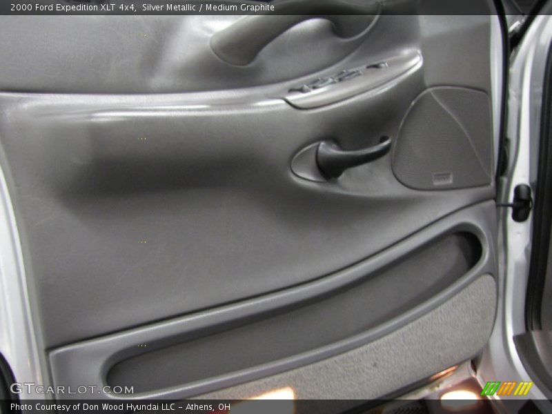 Silver Metallic / Medium Graphite 2000 Ford Expedition XLT 4x4