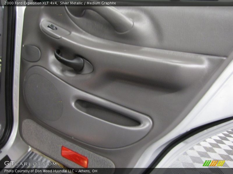 Silver Metallic / Medium Graphite 2000 Ford Expedition XLT 4x4