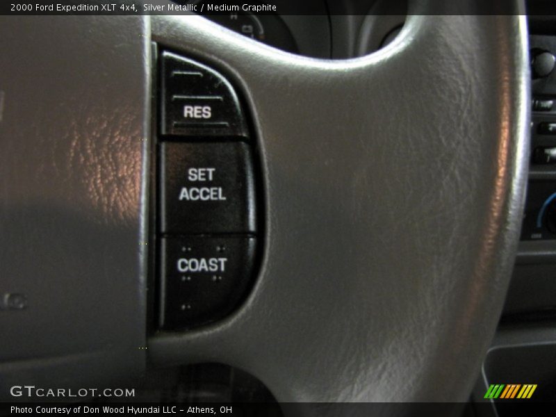 Silver Metallic / Medium Graphite 2000 Ford Expedition XLT 4x4