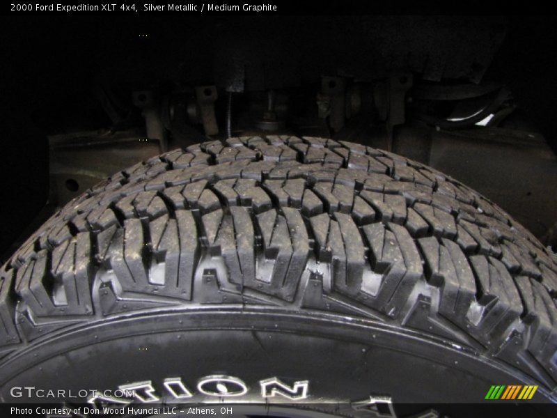 Silver Metallic / Medium Graphite 2000 Ford Expedition XLT 4x4