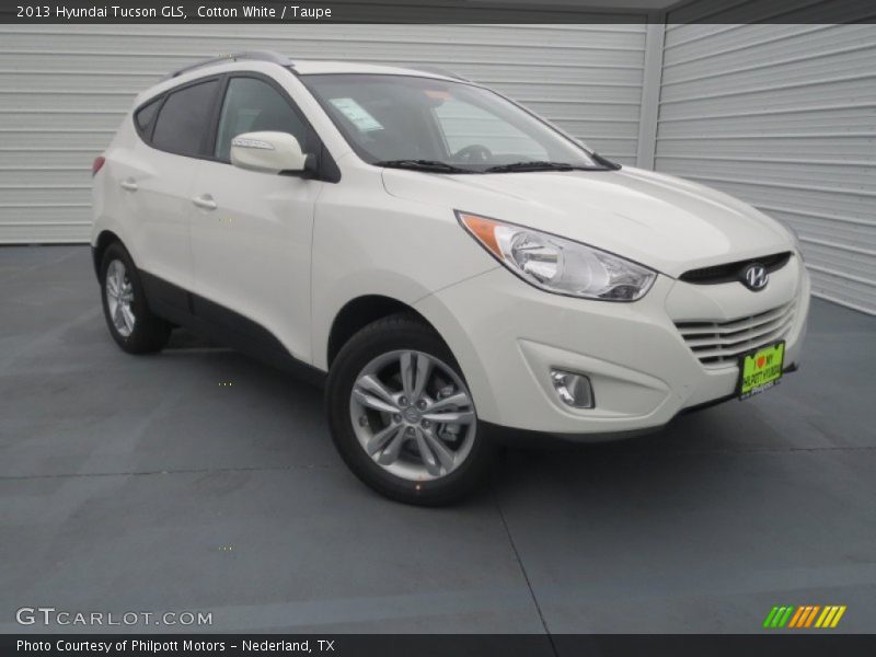 Cotton White / Taupe 2013 Hyundai Tucson GLS