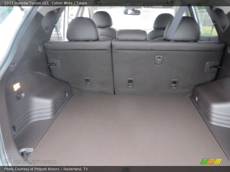 Cotton White / Taupe 2013 Hyundai Tucson GLS