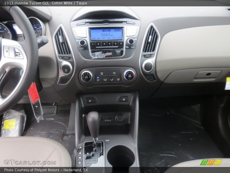 Cotton White / Taupe 2013 Hyundai Tucson GLS