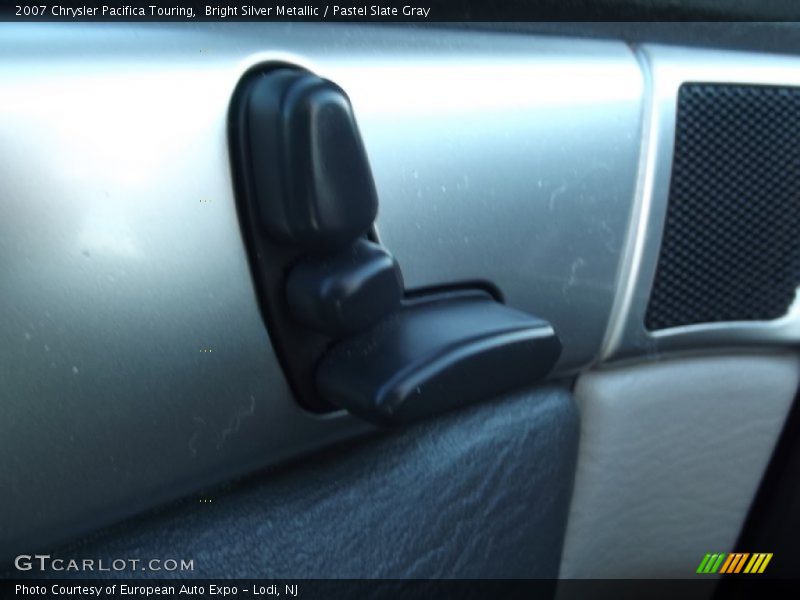 Bright Silver Metallic / Pastel Slate Gray 2007 Chrysler Pacifica Touring