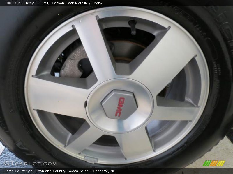 Carbon Black Metallic / Ebony 2005 GMC Envoy SLT 4x4